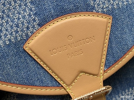 Backpack VUITTON LOUIS Montsouris 0329